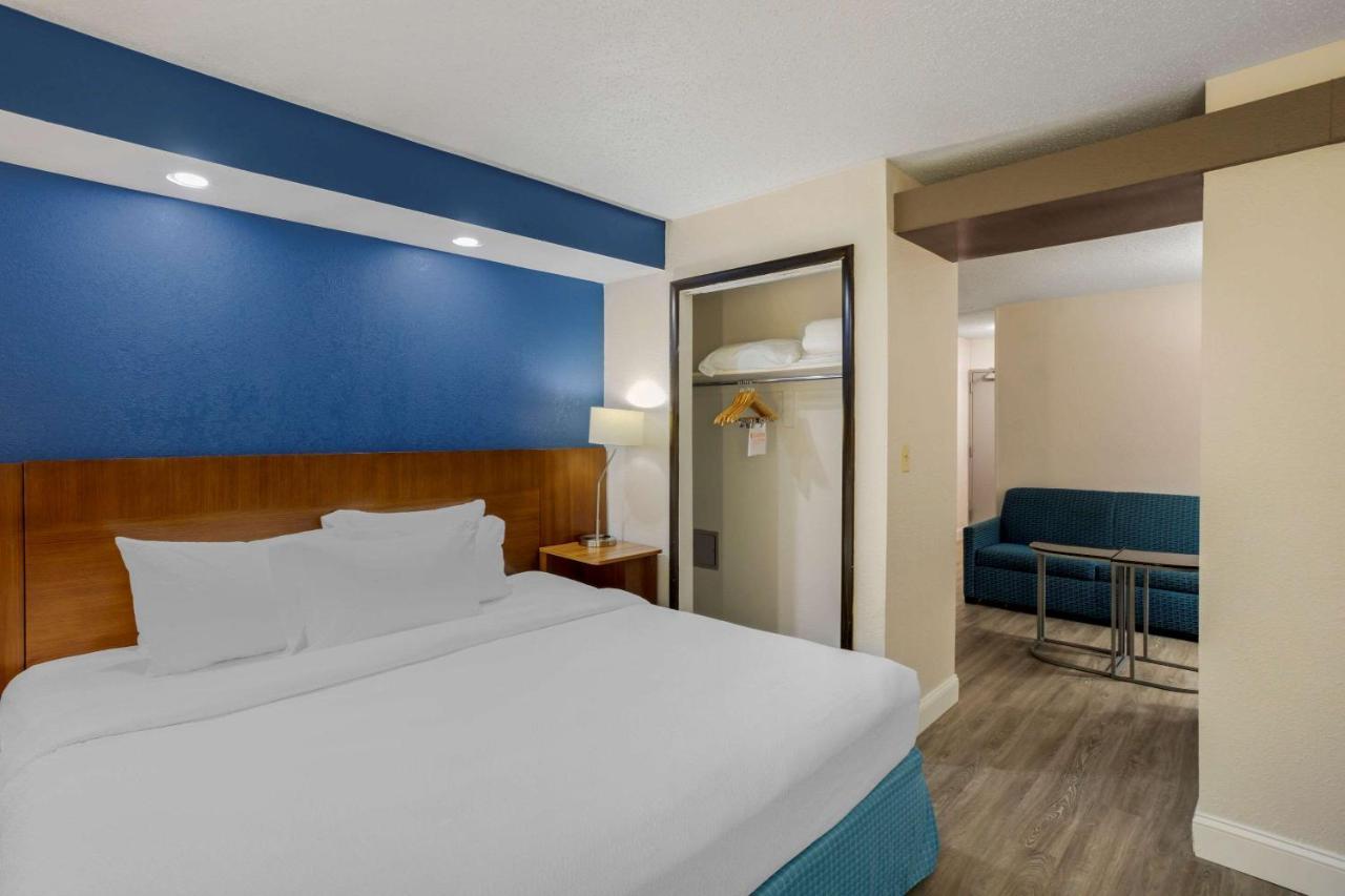 Comfort Inn & Suites Mt Laurel-Philadelphia Mount Laurel Exterior foto